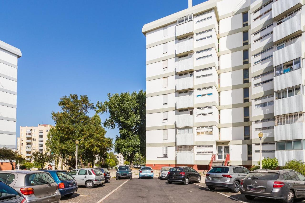 Lisbon Airport Suites Екстер'єр фото